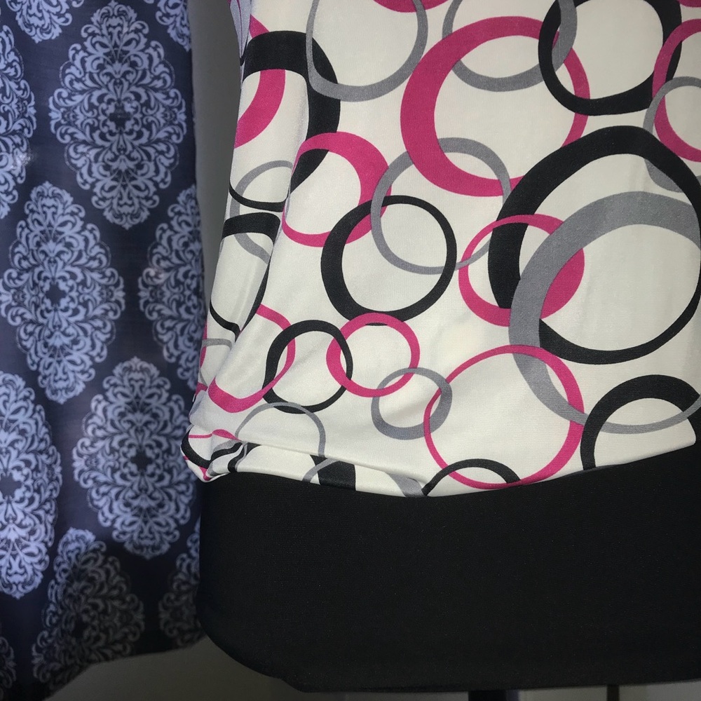 Patterned halter top - Picture 4 of 8